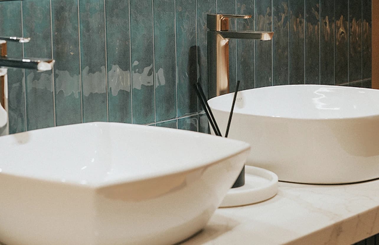 Showers & Faucets